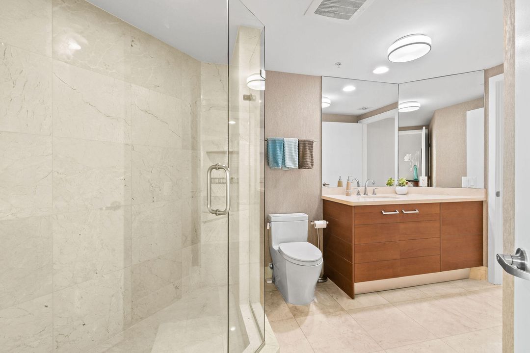 出租: $7,000 (3 贝兹, 3 浴室, 2388 平方英尺)