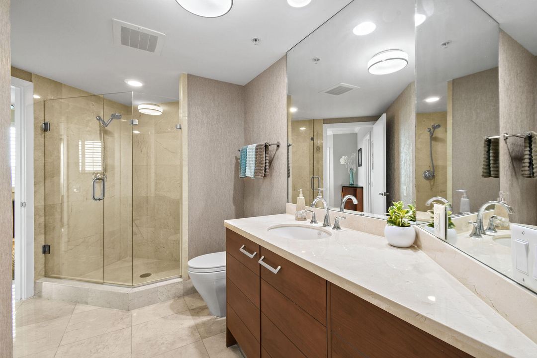 出租: $7,000 (3 贝兹, 3 浴室, 2388 平方英尺)