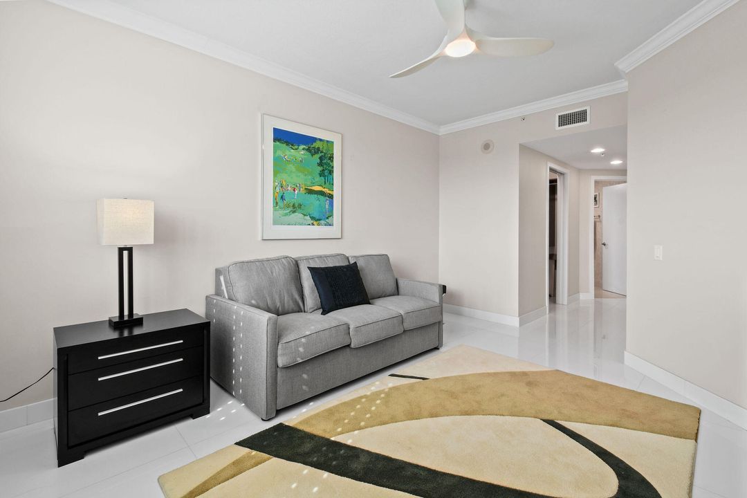 出租: $7,000 (3 贝兹, 3 浴室, 2388 平方英尺)