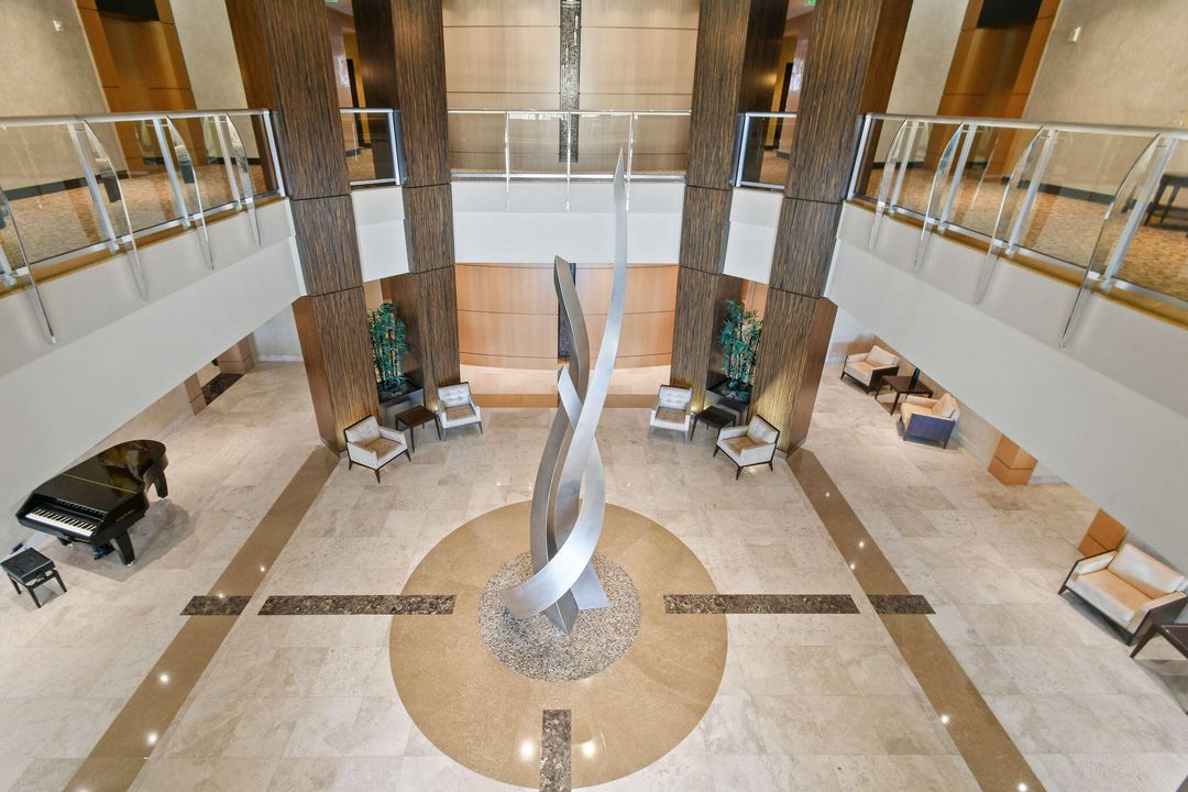 出租: $7,000 (3 贝兹, 3 浴室, 2388 平方英尺)