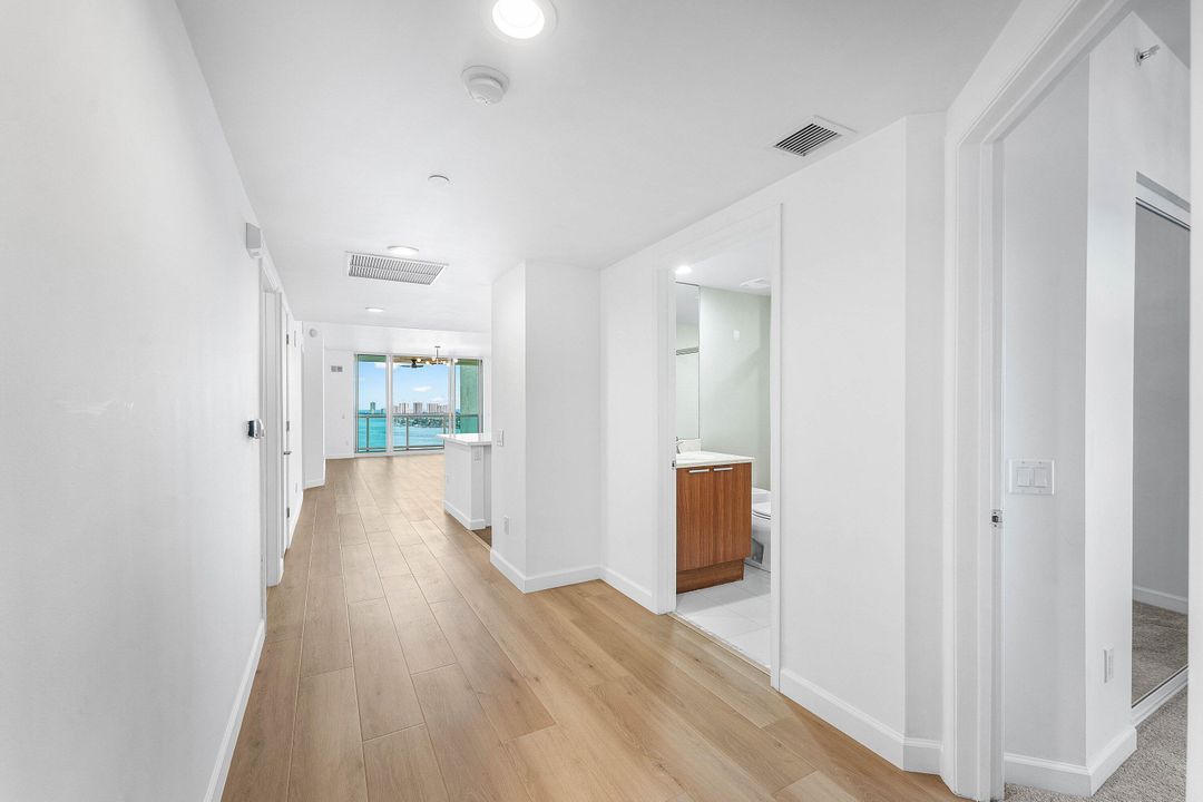 For Sale: $685,000 (3 beds, 3 baths, 1788 Square Feet)