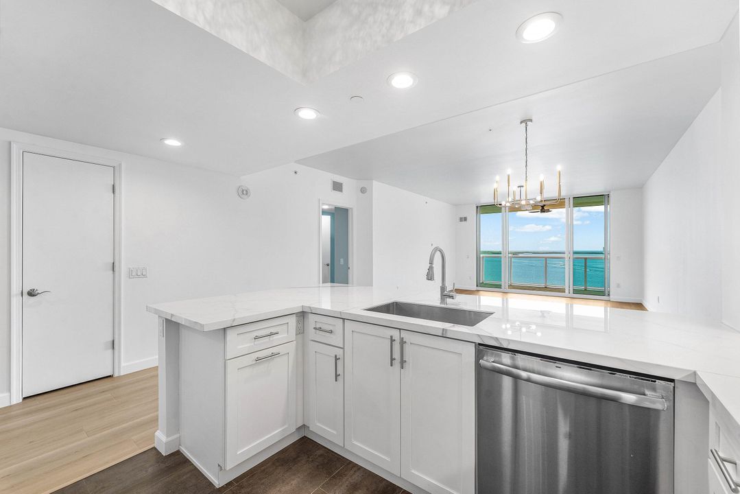 For Sale: $685,000 (3 beds, 3 baths, 1788 Square Feet)