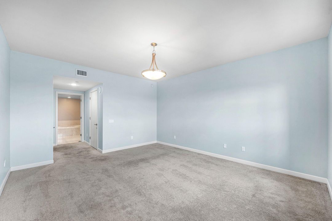 For Sale: $685,000 (3 beds, 3 baths, 1788 Square Feet)