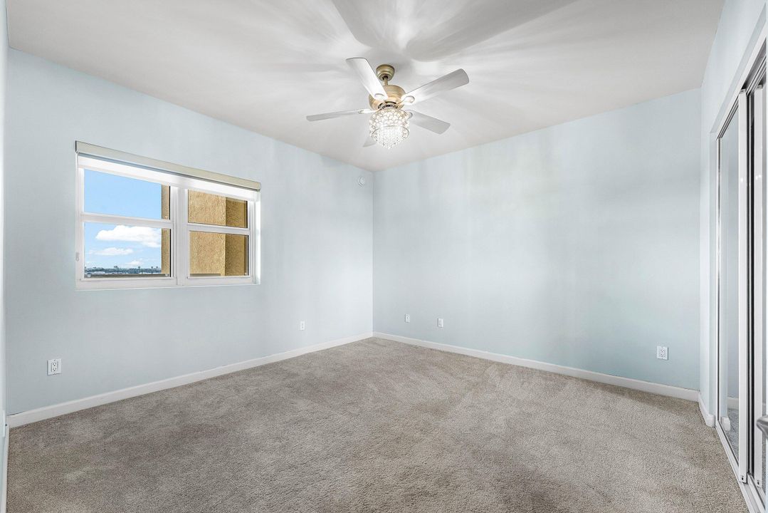 For Sale: $685,000 (3 beds, 3 baths, 1788 Square Feet)