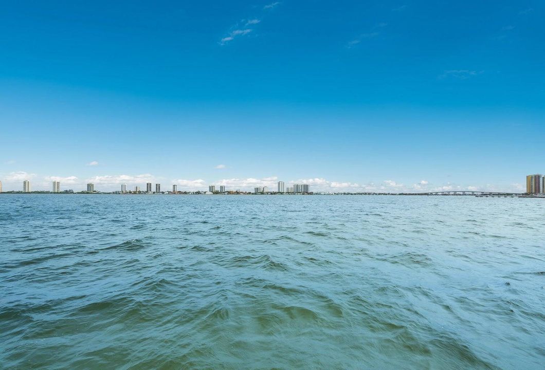 待售: $269,000 (2 贝兹, 2 浴室, 1363 平方英尺)