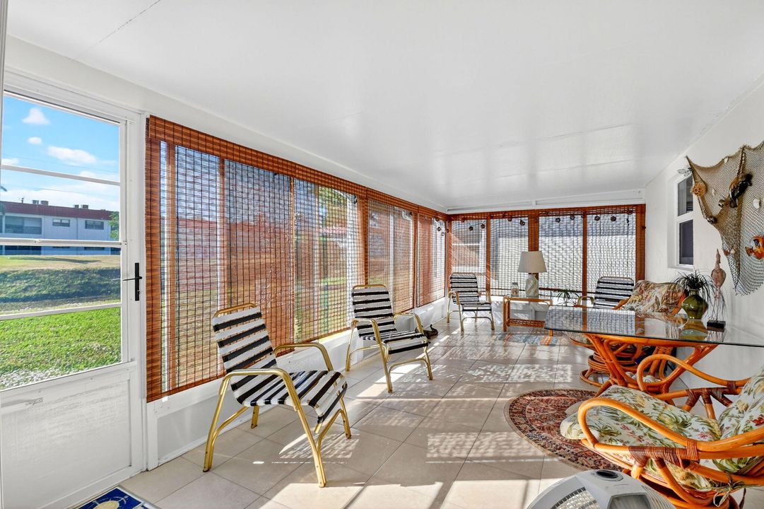 For Sale: $345,000 (2 beds, 2 baths, 1317 Square Feet)