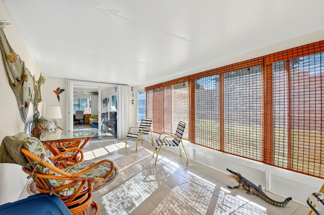 For Sale: $345,000 (2 beds, 2 baths, 1317 Square Feet)