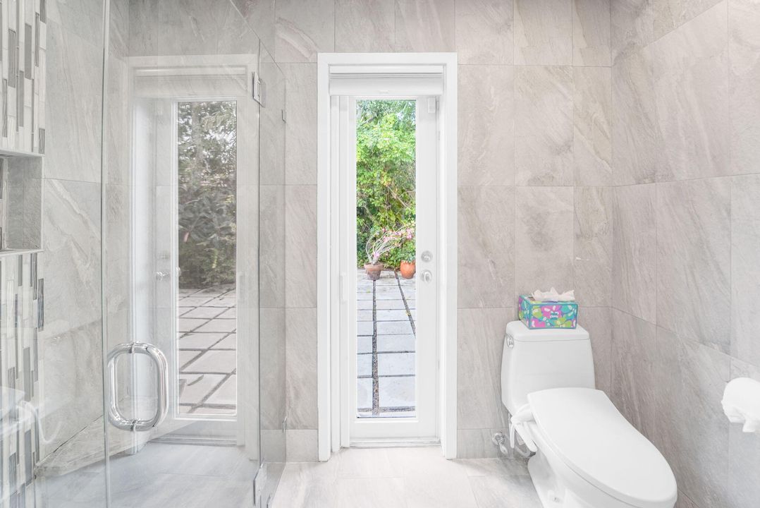 For Sale: $1,250,000 (3 beds, 2 baths, 2032 Square Feet)