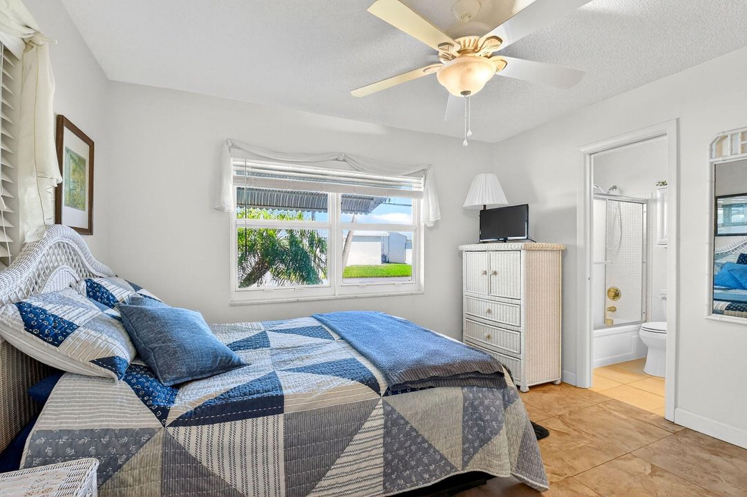 For Sale: $345,000 (2 beds, 2 baths, 1317 Square Feet)