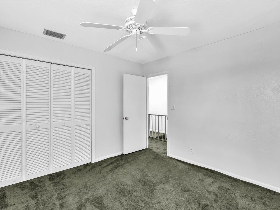 For Sale: $400,000 (3 beds, 2 baths, 1810 Square Feet)