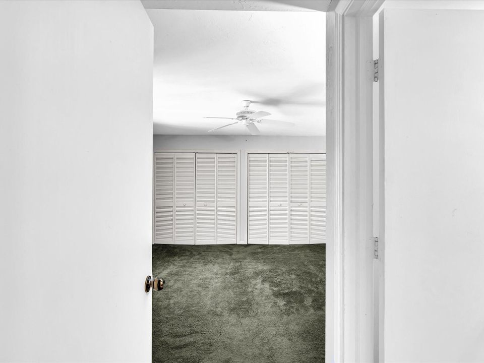 For Sale: $400,000 (3 beds, 2 baths, 1810 Square Feet)