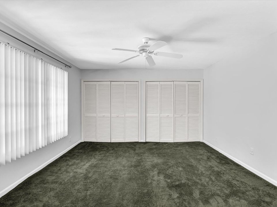 For Sale: $400,000 (3 beds, 2 baths, 1810 Square Feet)