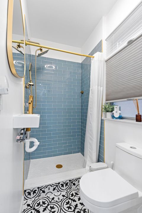 For Sale: $674,999 (2 beds, 3 baths, 1348 Square Feet)