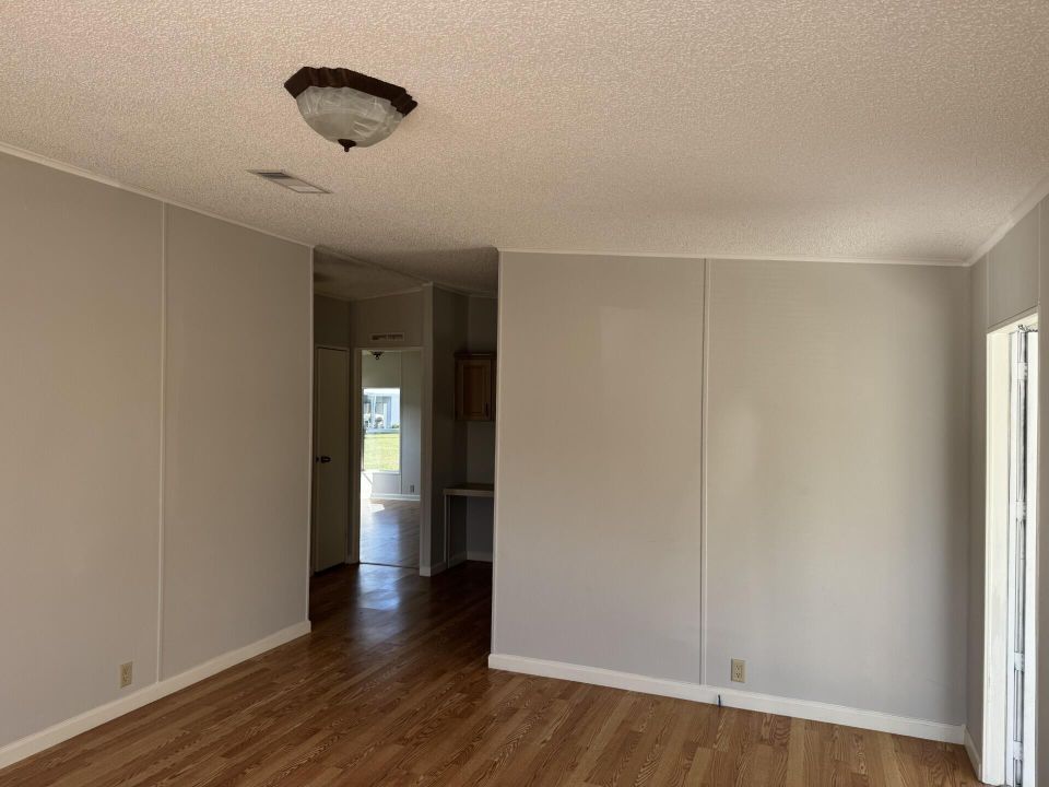 For Sale: $42,000 (2 beds, 2 baths, 864 Square Feet)