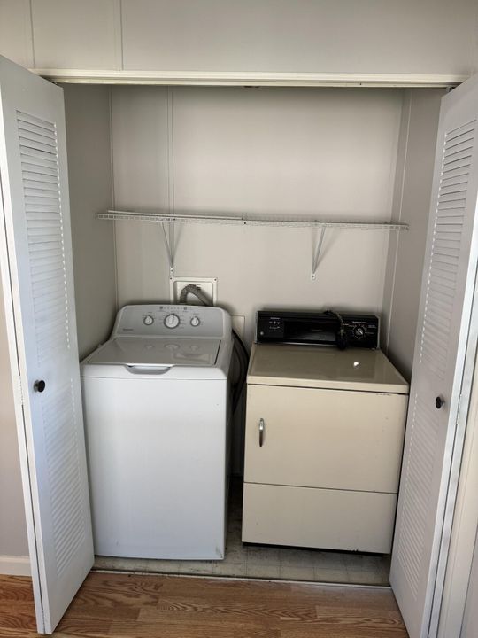 For Sale: $42,000 (2 beds, 2 baths, 864 Square Feet)