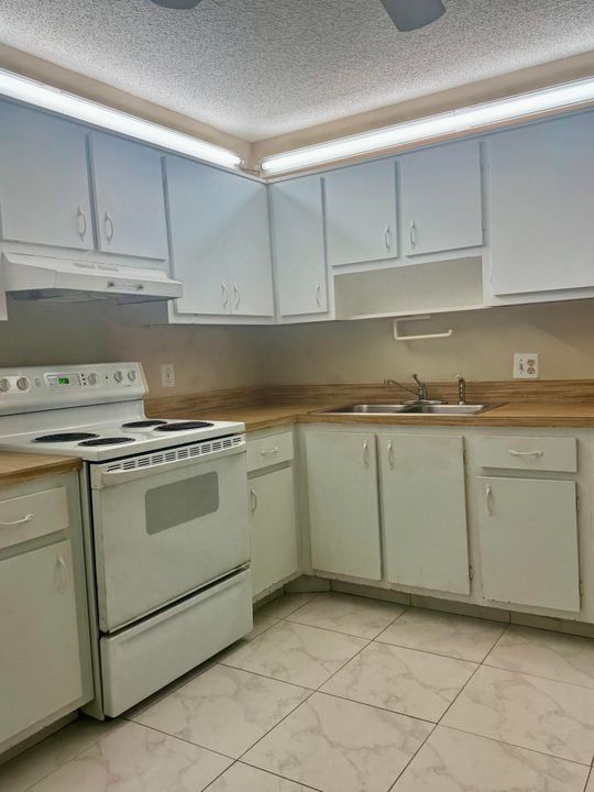 En Renta: $1,650 (2 camas, 1 baños, 920 Pies cuadrados)