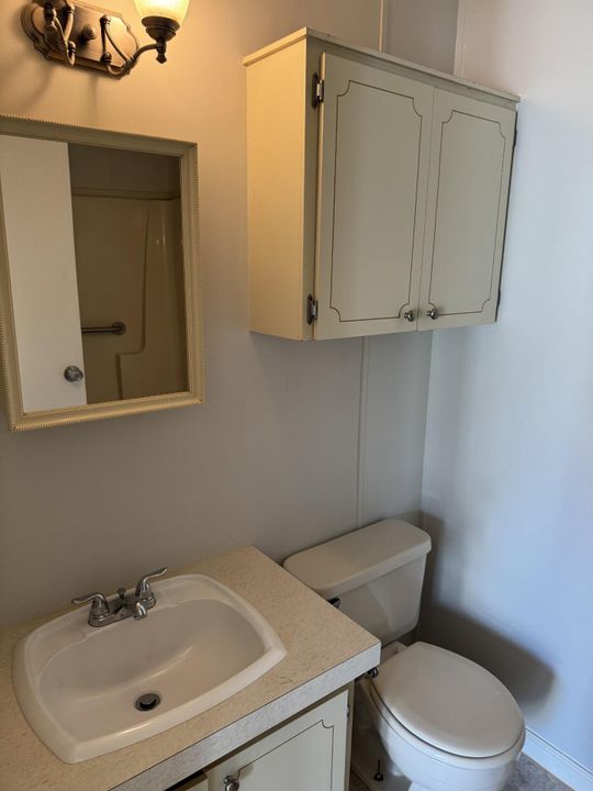 For Sale: $42,000 (2 beds, 2 baths, 864 Square Feet)