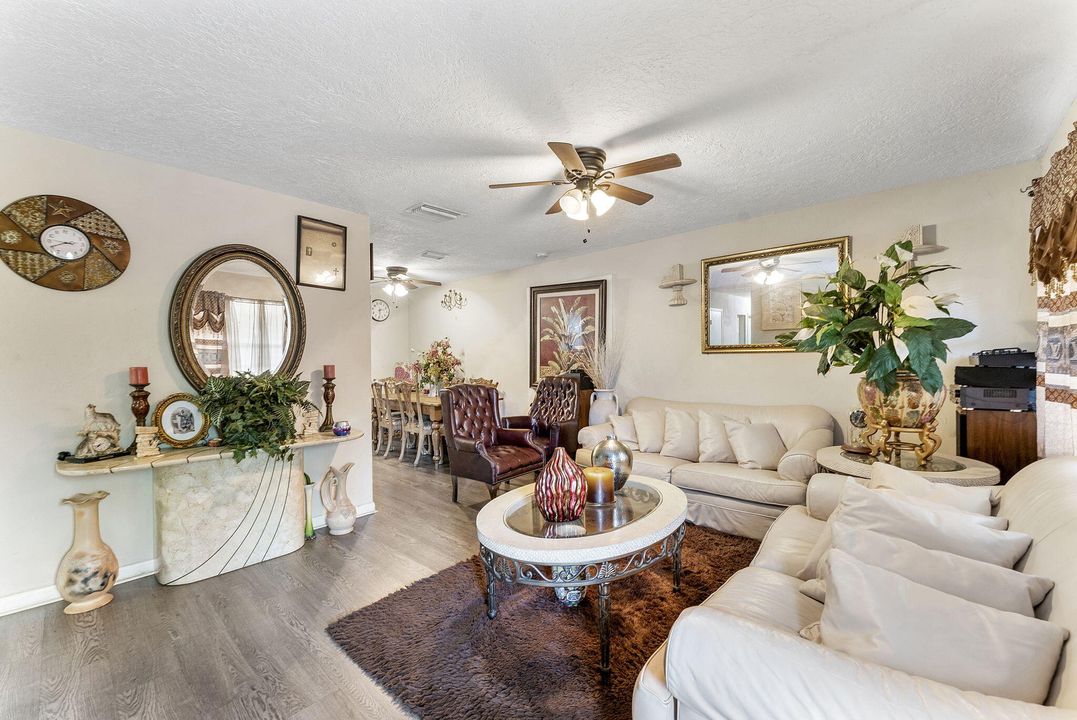 For Sale: $395,000 (4 beds, 2 baths, 1510 Square Feet)