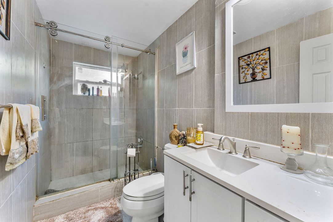 For Sale: $395,000 (4 beds, 2 baths, 1510 Square Feet)