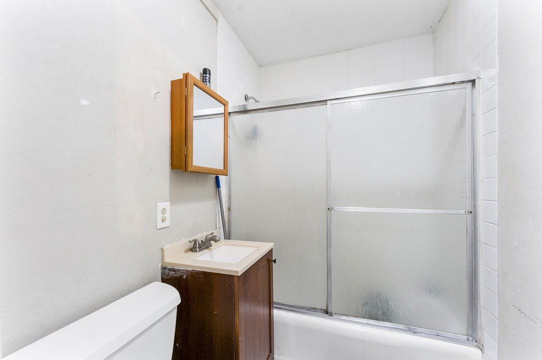 For Sale: $395,000 (4 beds, 2 baths, 1510 Square Feet)