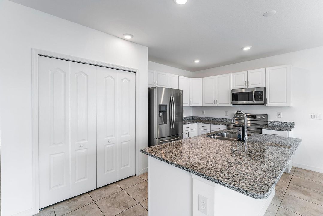 В аренду: $2,700 (3 спален, 2 ванн, 1443 Квадратных фут)