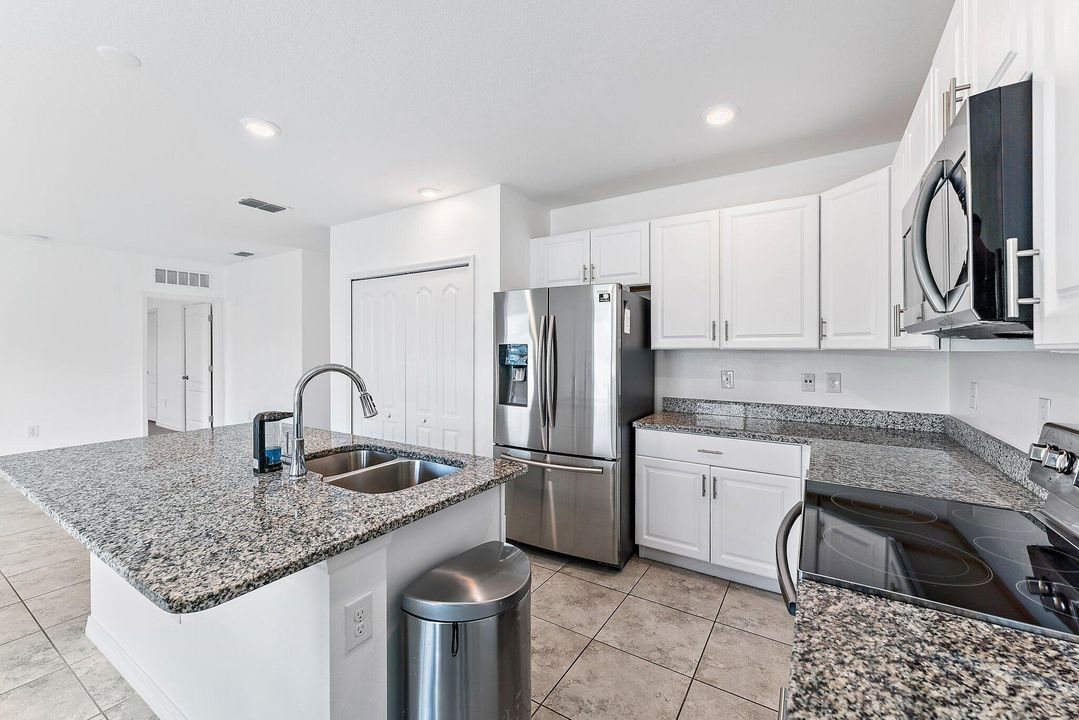 В аренду: $2,700 (3 спален, 2 ванн, 1443 Квадратных фут)