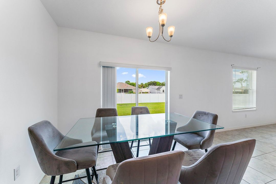 В аренду: $2,700 (3 спален, 2 ванн, 1443 Квадратных фут)