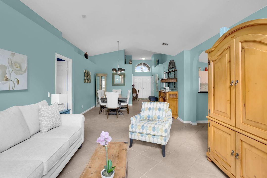 待售: $550,000 (3 贝兹, 2 浴室, 1813 平方英尺)