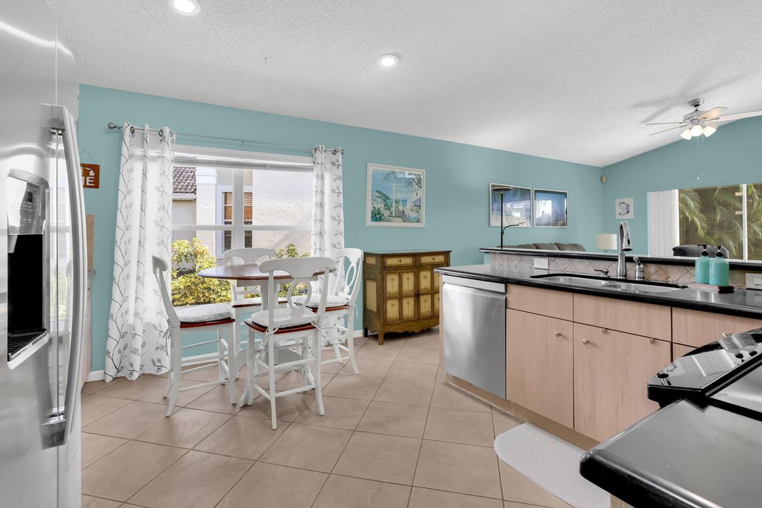 待售: $550,000 (3 贝兹, 2 浴室, 1813 平方英尺)