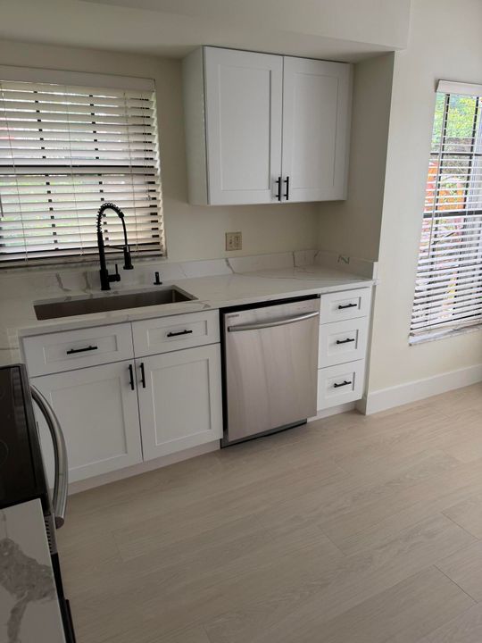 For Rent: $3,600 (3 beds, 2 baths, 1481 Square Feet)