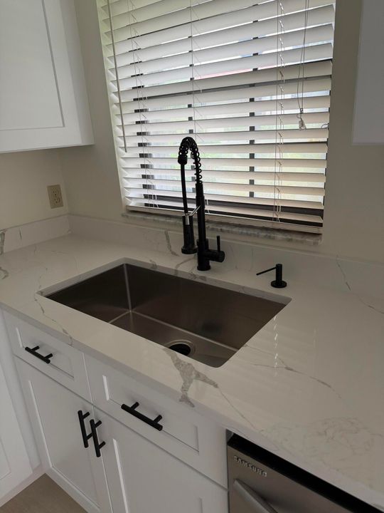 For Rent: $3,600 (3 beds, 2 baths, 1481 Square Feet)