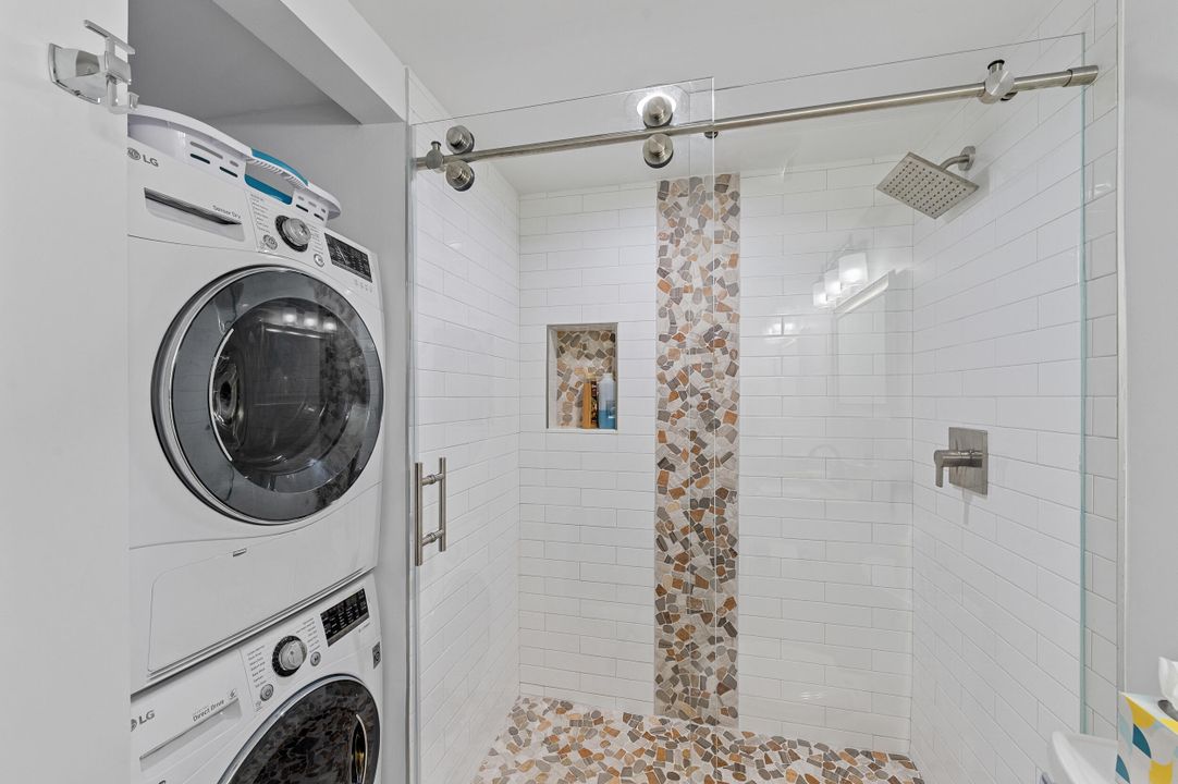 For Sale: $249,900 (2 beds, 2 baths, 1044 Square Feet)