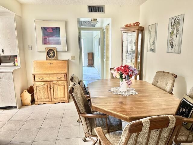 For Rent: $1,495 (1 beds, 1 baths, 738 Square Feet)