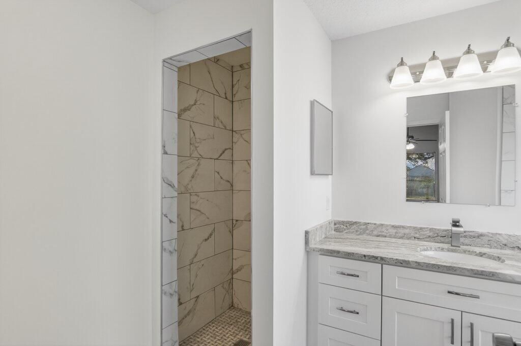 For Sale: $399,900 (3 beds, 2 baths, 1457 Square Feet)