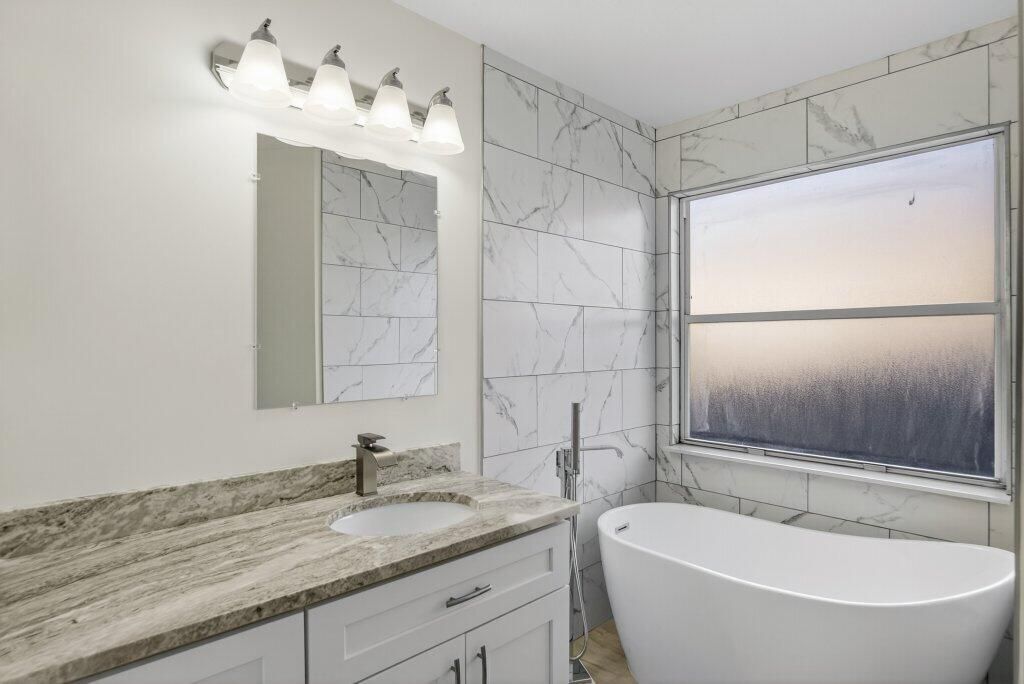 For Sale: $399,900 (3 beds, 2 baths, 1457 Square Feet)