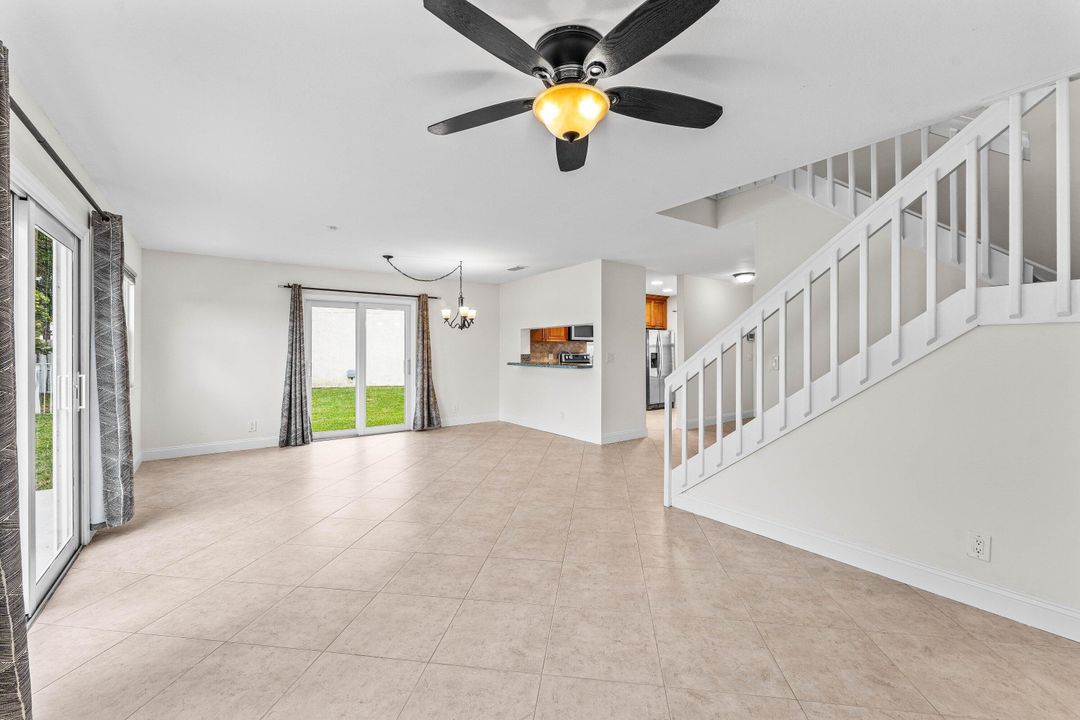 For Sale: $425,000 (3 beds, 2 baths, 1415 Square Feet)