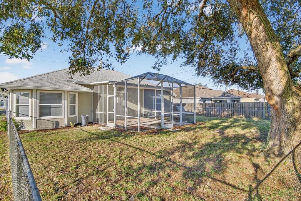 For Sale: $399,900 (3 beds, 2 baths, 1457 Square Feet)