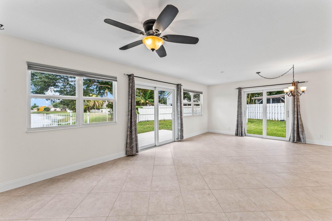 For Sale: $425,000 (3 beds, 2 baths, 1415 Square Feet)