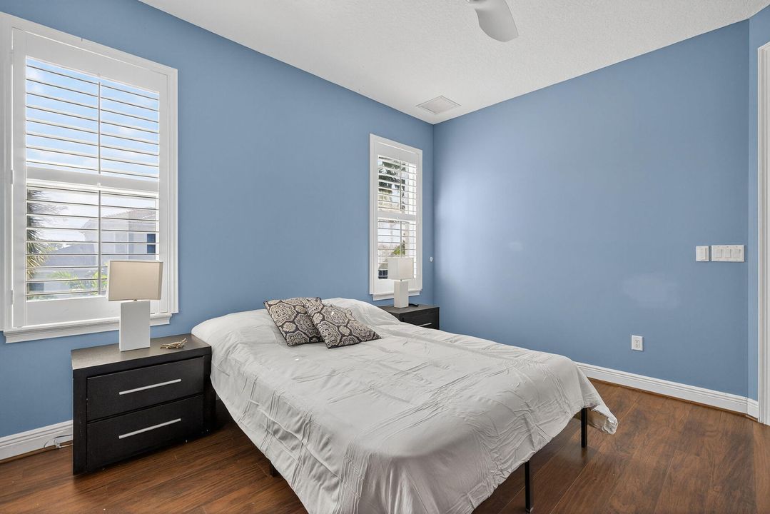 В аренду: $13,900 (4 спален, 3 ванн, 4123 Квадратных фут)