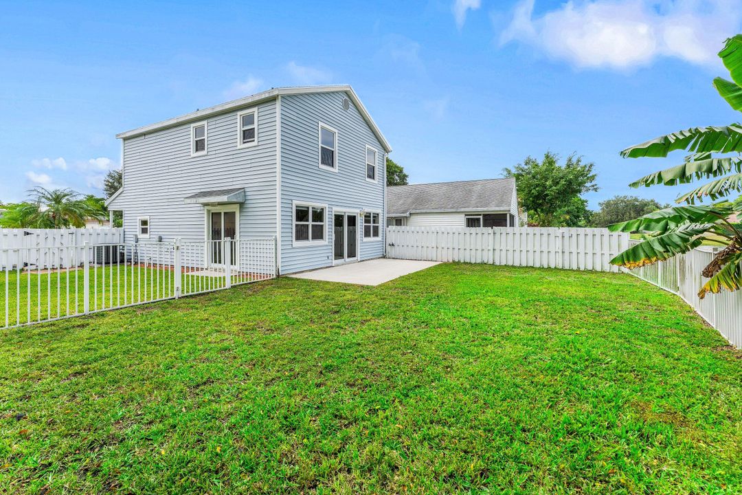 For Sale: $425,000 (3 beds, 2 baths, 1415 Square Feet)