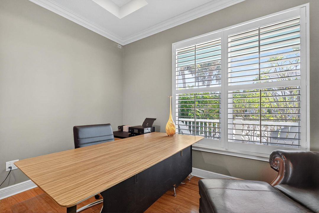 В аренду: $13,900 (4 спален, 3 ванн, 4123 Квадратных фут)