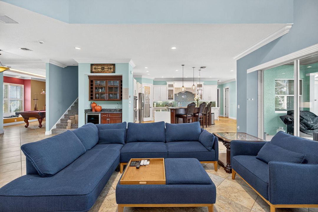 В аренду: $13,900 (4 спален, 3 ванн, 4123 Квадратных фут)