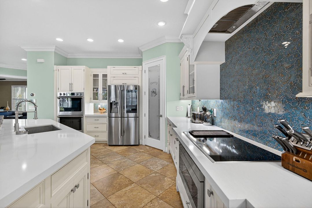 В аренду: $13,900 (4 спален, 3 ванн, 4123 Квадратных фут)