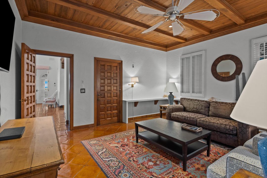 For Rent: $80,000 (6 beds, 6 baths, 5410 Square Feet)