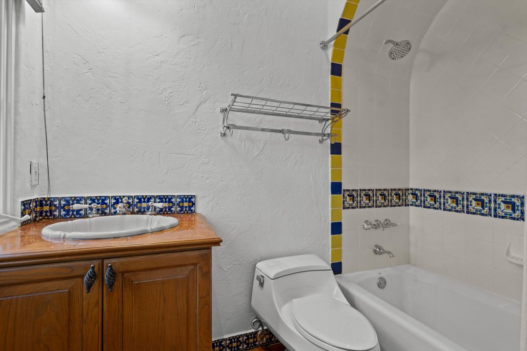 For Rent: $80,000 (6 beds, 6 baths, 5410 Square Feet)