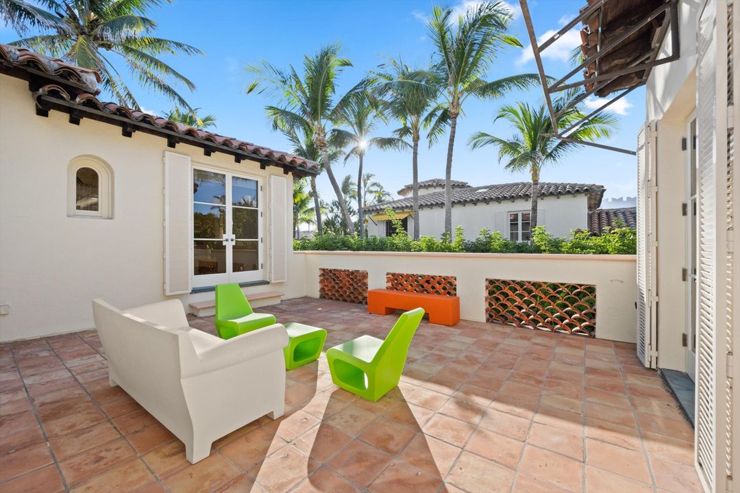 For Rent: $80,000 (6 beds, 6 baths, 5410 Square Feet)