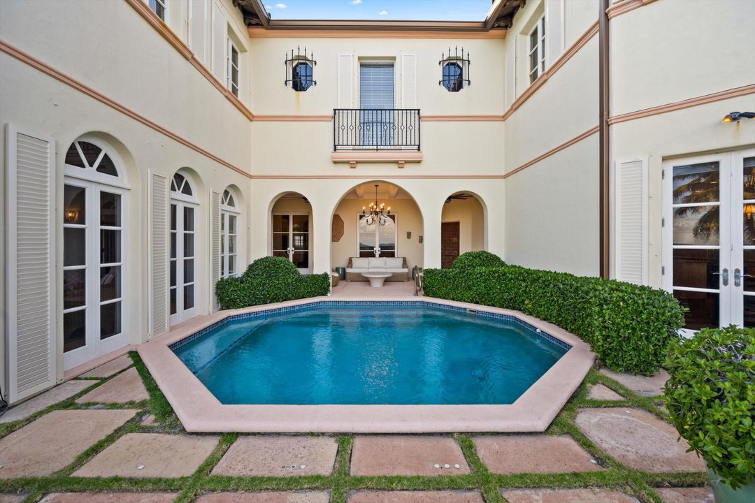 For Rent: $80,000 (6 beds, 6 baths, 5410 Square Feet)