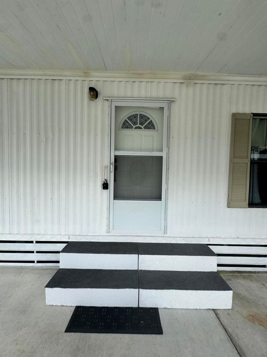 待售: $28,000 (2 贝兹, 2 浴室, 792 平方英尺)