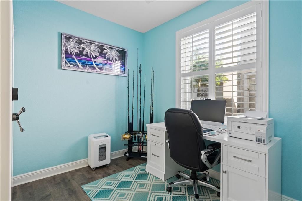 For Sale: $699,900 (5 beds, 3 baths, 3212 Square Feet)