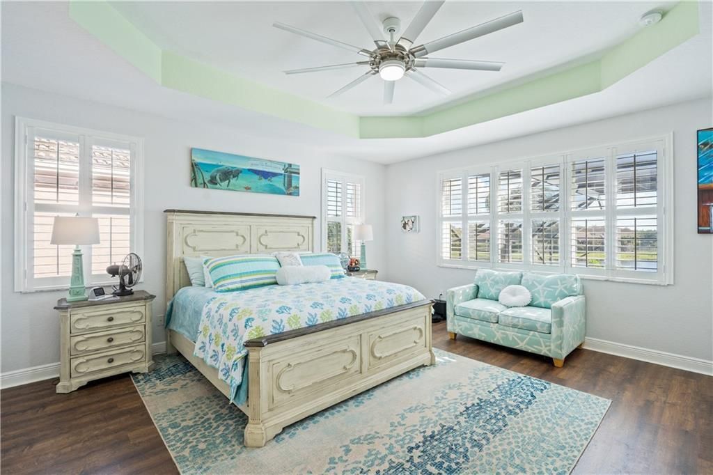 For Sale: $699,900 (5 beds, 3 baths, 3212 Square Feet)